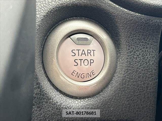 Nissan NOTE 2017-03 313895-6