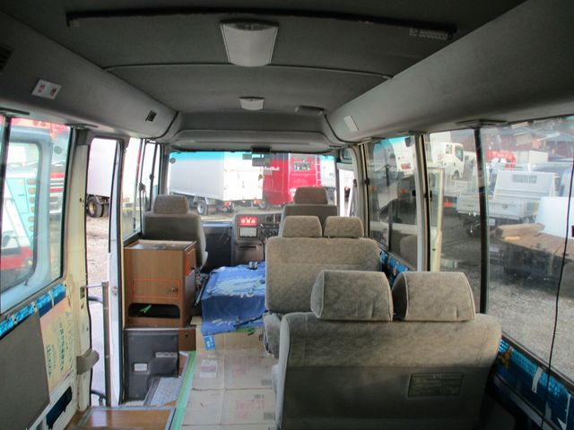 Nissan CIVILIAN BUS 2001-02 976-18