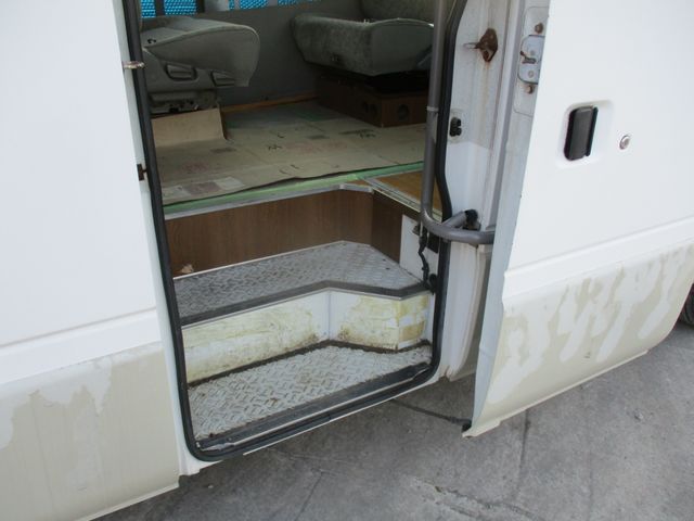 Nissan CIVILIAN BUS 2001-02 976-20