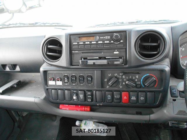 Hino DUTRO 2013-09 251928-22