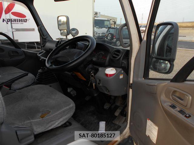 Hino DUTRO 2013-09 251928-9