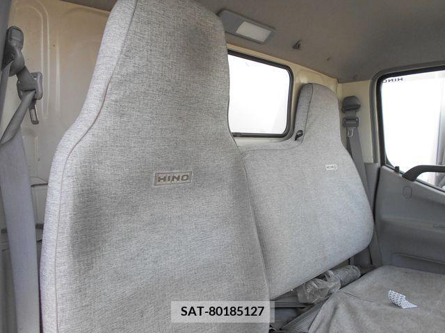 Hino DUTRO 2013-09 251928-15