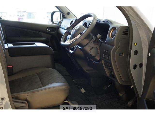 Nissan Caravan 2022-03 389861-14