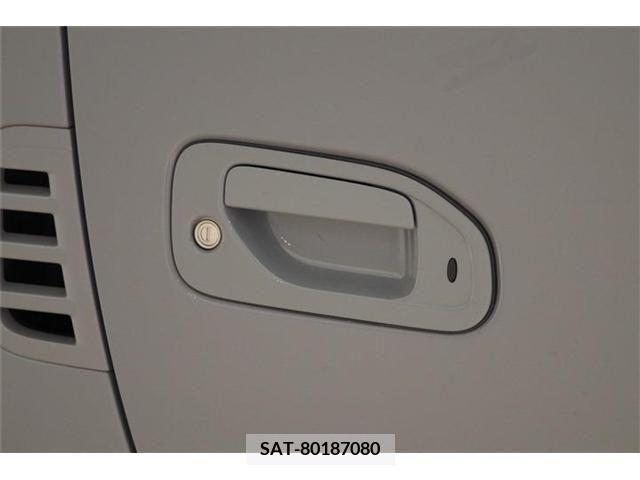 Nissan Caravan 2022-03 389861-28