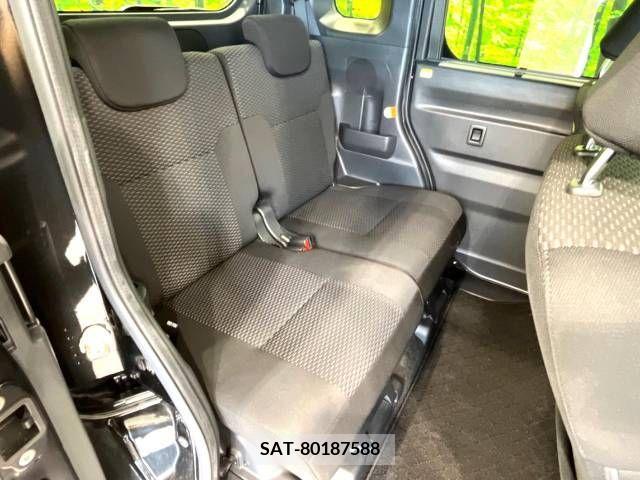 Daihatsu WAKE 2018-01 371067-9