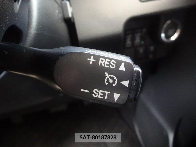 Toyota ROOMY 2018-03 236753-19