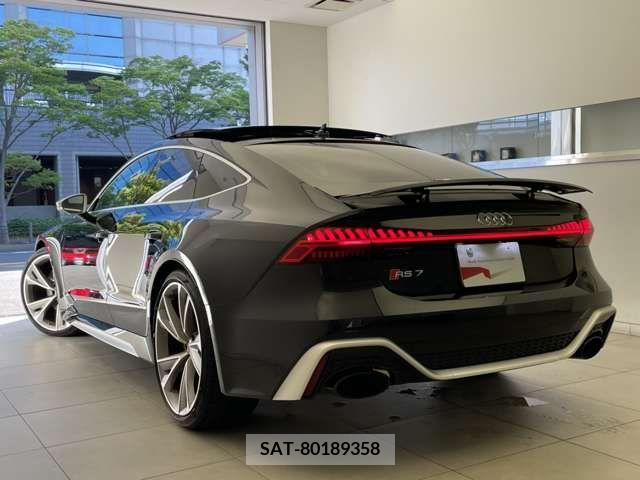 Audi RS7 2021-01 212668-5