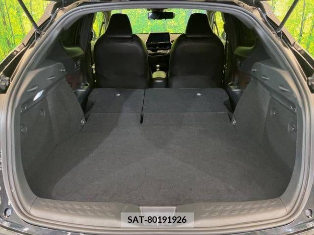 Toyota C-HR 2018-06 347180-11