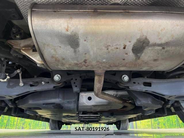 Toyota C-HR 2018-06 347180-19