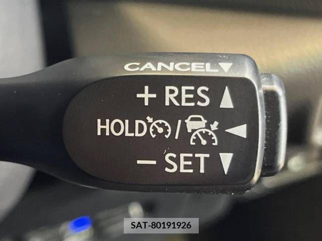 Toyota C-HR 2018-06 347180-6