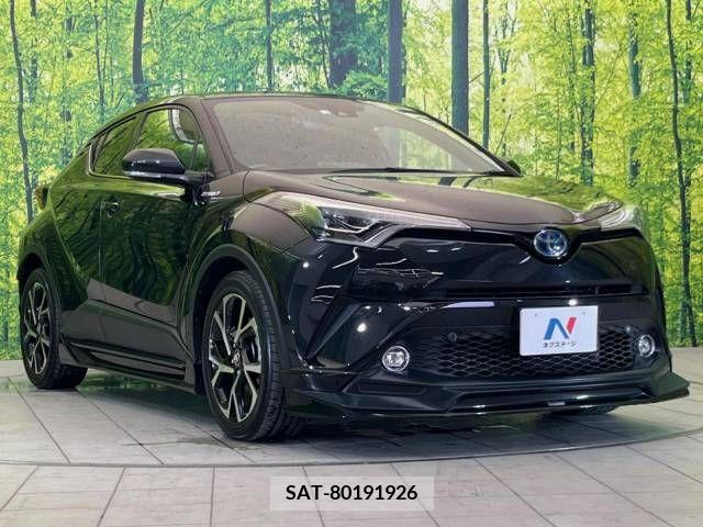 Toyota C-HR 2018-06 347180-16
