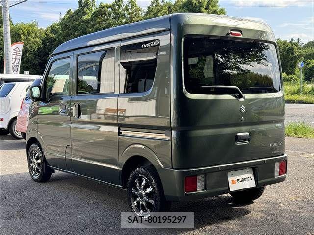 Suzuki EVERY 2022-07 301637-7