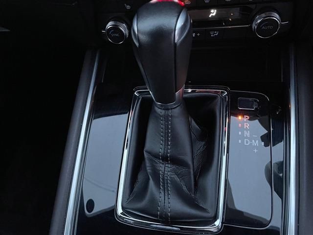 Mazda CX-8 2019-01 182374-17