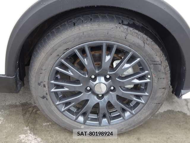 Nissan KICKS 2021-12 235399-14