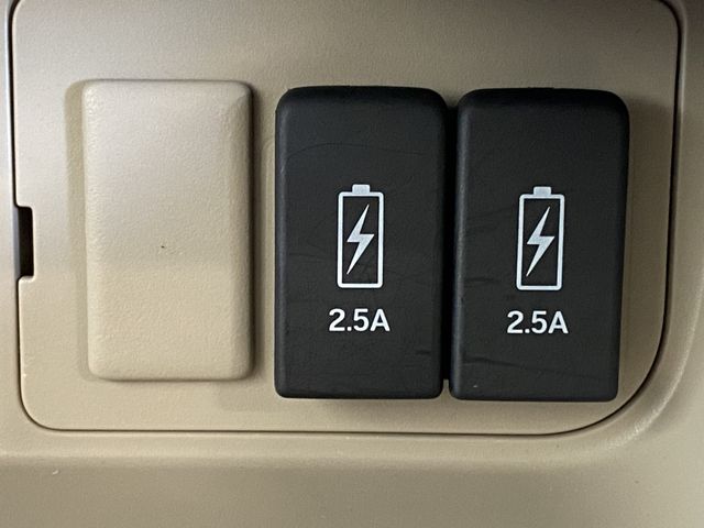 Honda N BOX 2019-07 6751-13