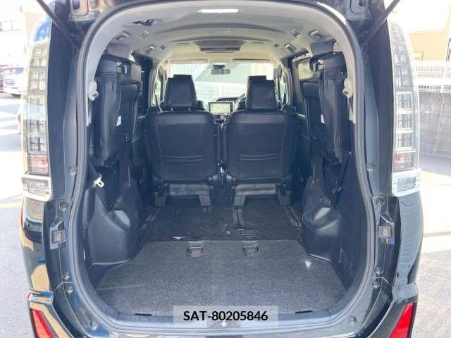 Toyota VOXY 2017-06 321506-14