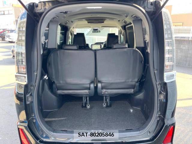 Toyota VOXY 2017-06 321506-13