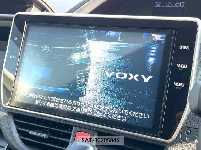 Toyota VOXY 2017-06 321506-2