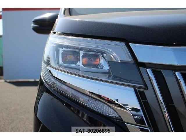 Toyota ESQUIRE 2017-12 213298-10