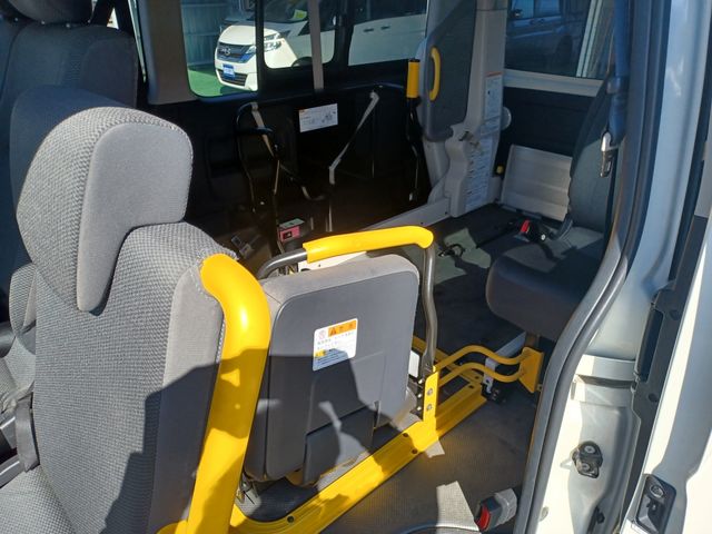 Toyota HIACE VAN 2017-09 24638-10