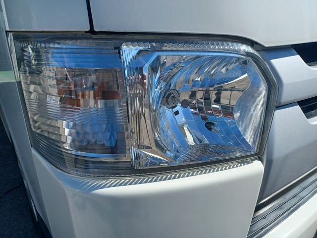 Toyota HIACE VAN 2017-09 24638-23