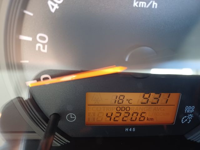 Toyota HIACE VAN 2017-09 24638-28