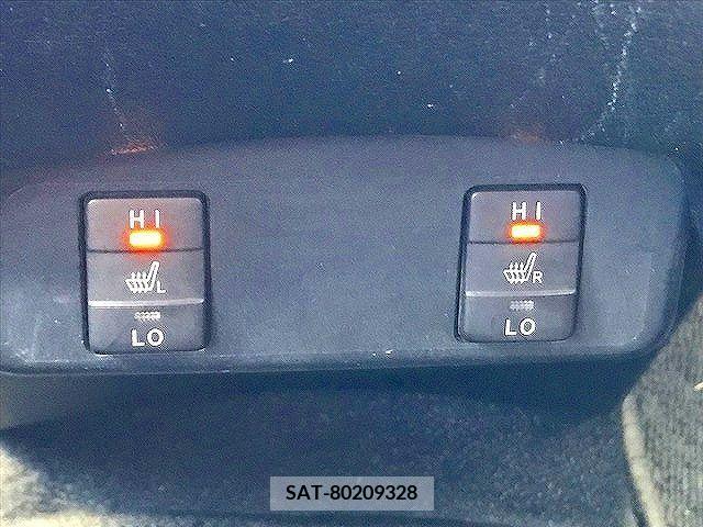 Toyota SIENTA 2016-12 218853-11