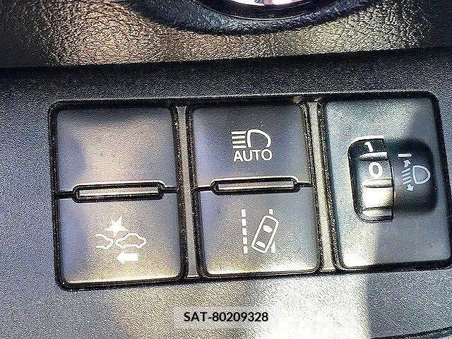 Toyota SIENTA 2016-12 218853-17