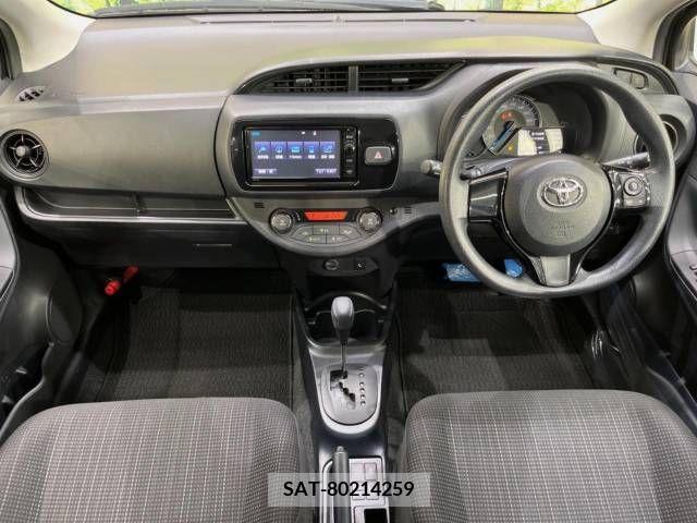 Toyota VITZ 2017-10 288596-1