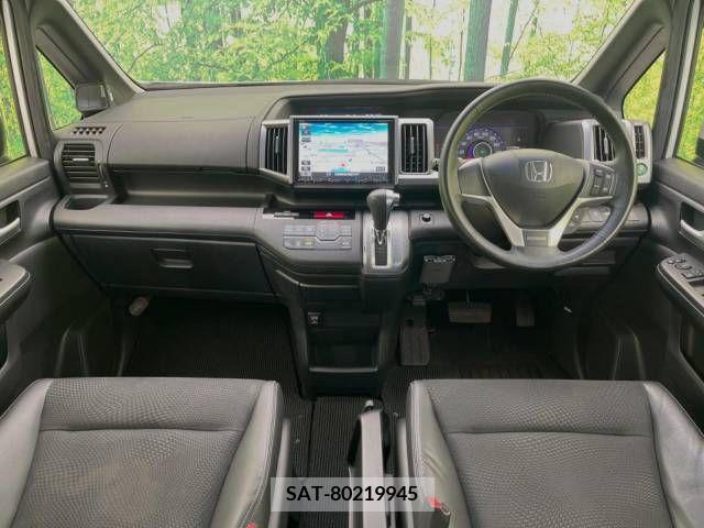 Honda STEP WGN 2013-01 368863-1
