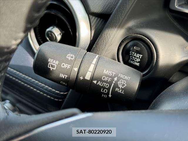 Mazda MAZDA2 2019-12 384217-25