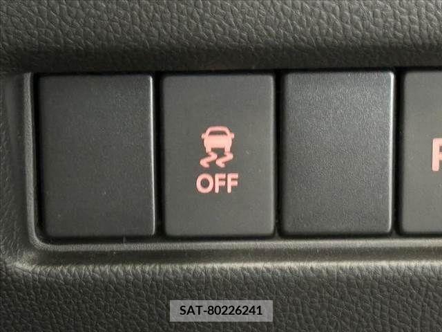 Suzuki SWIFT 2020-10 344601-28