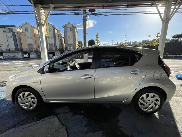 Toyota AQUA 2015-01 27290-8