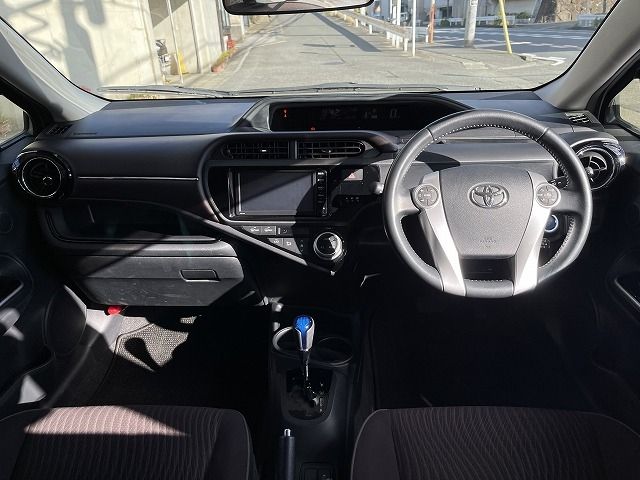 Toyota AQUA 2015-01 27290-1