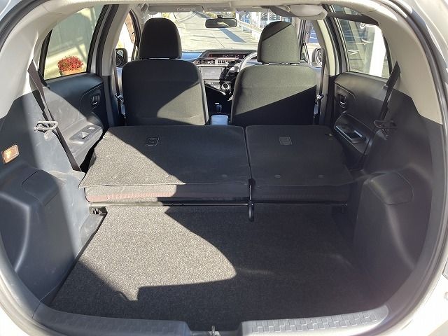 Toyota AQUA 2015-01 27290-28