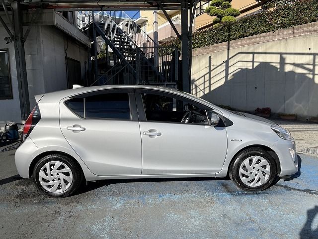 Toyota AQUA 2015-01 27290-7