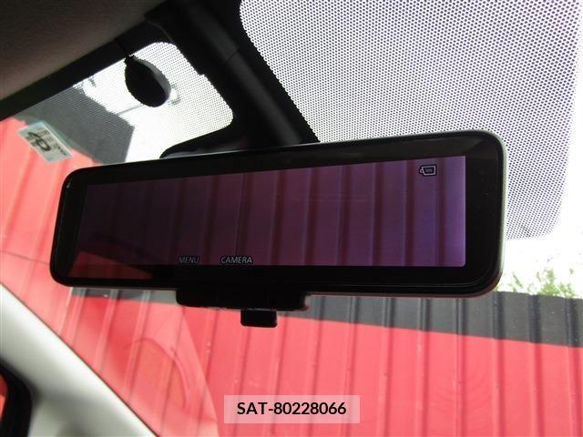 Nissan NOTE 2017-06 305378-16