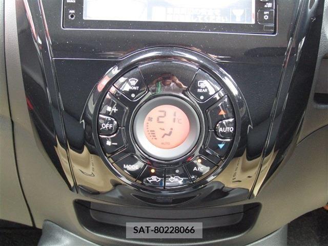 Nissan NOTE 2017-06 305378-14