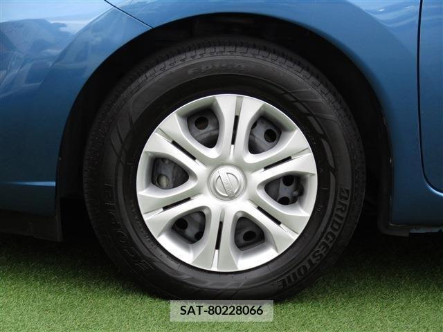 Nissan NOTE 2017-06 305378-8