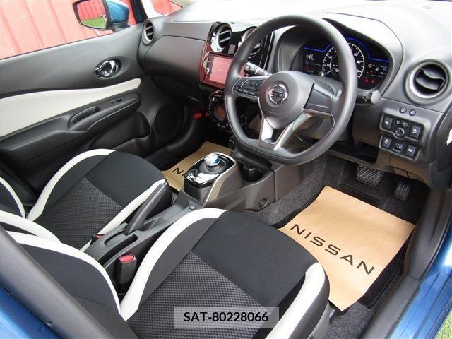 Nissan NOTE 2017-06 305378-5