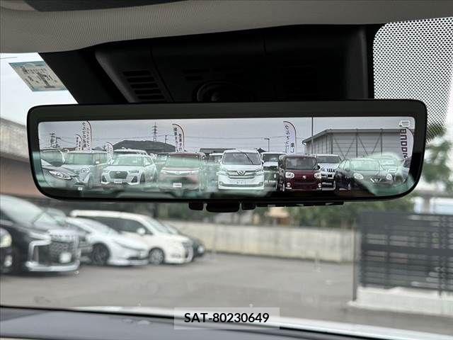 Toyota CROWN 2023-02 300658-2