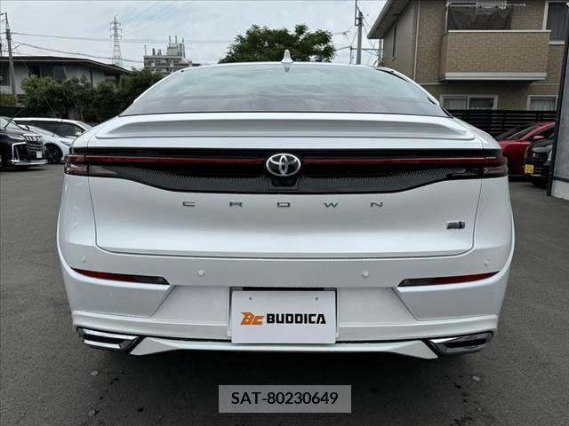 Toyota CROWN 2023-02 300658-13