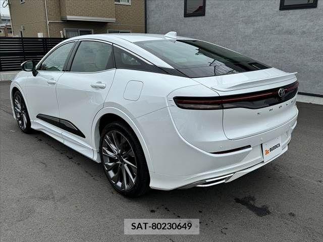Toyota CROWN 2023-02 300658-12