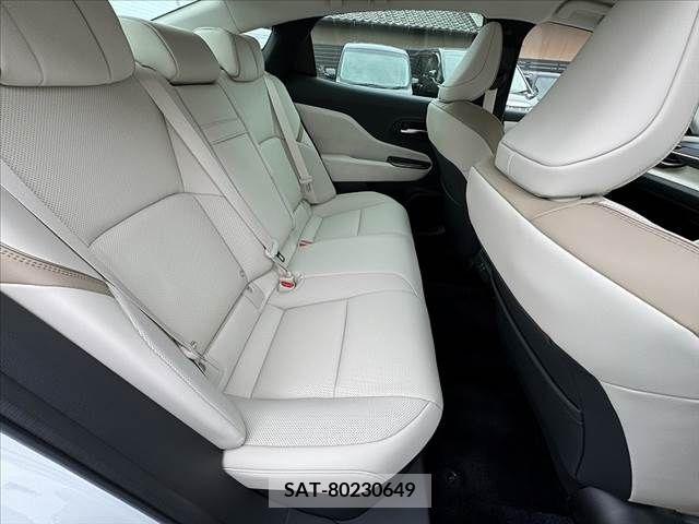 Toyota CROWN 2023-02 300658-17