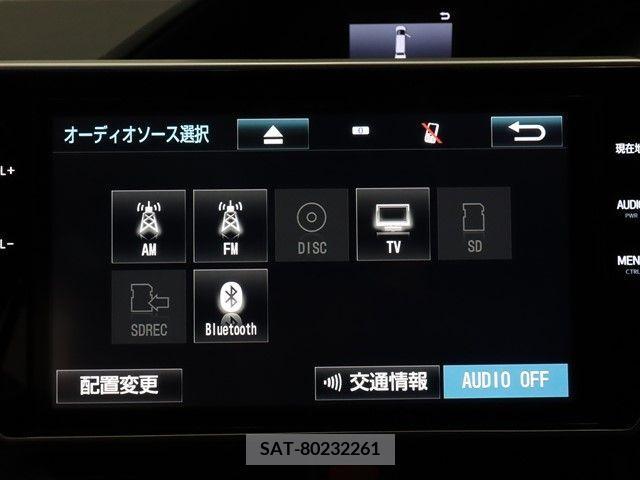 Toyota NOAH 2017-11 241270-16