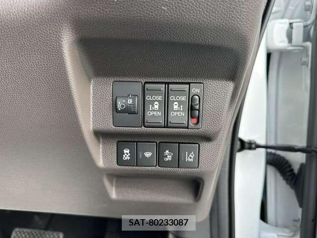 Honda FREED 2023-12 302968-18