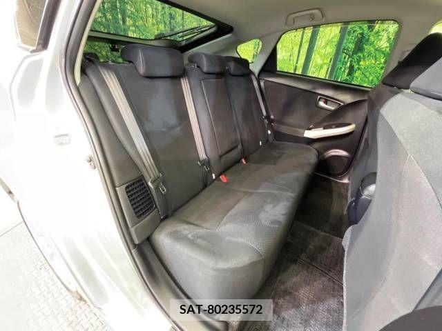 Toyota PRIUS 2014-07 328791-8