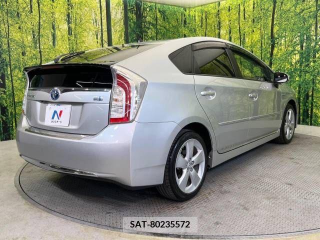 Toyota PRIUS 2014-07 328791-17