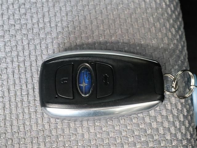 Subaru OUTBACK 2017-02 13217-16