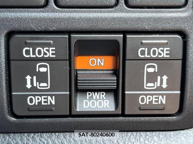 Toyota VOXY 2019-04 321617-5